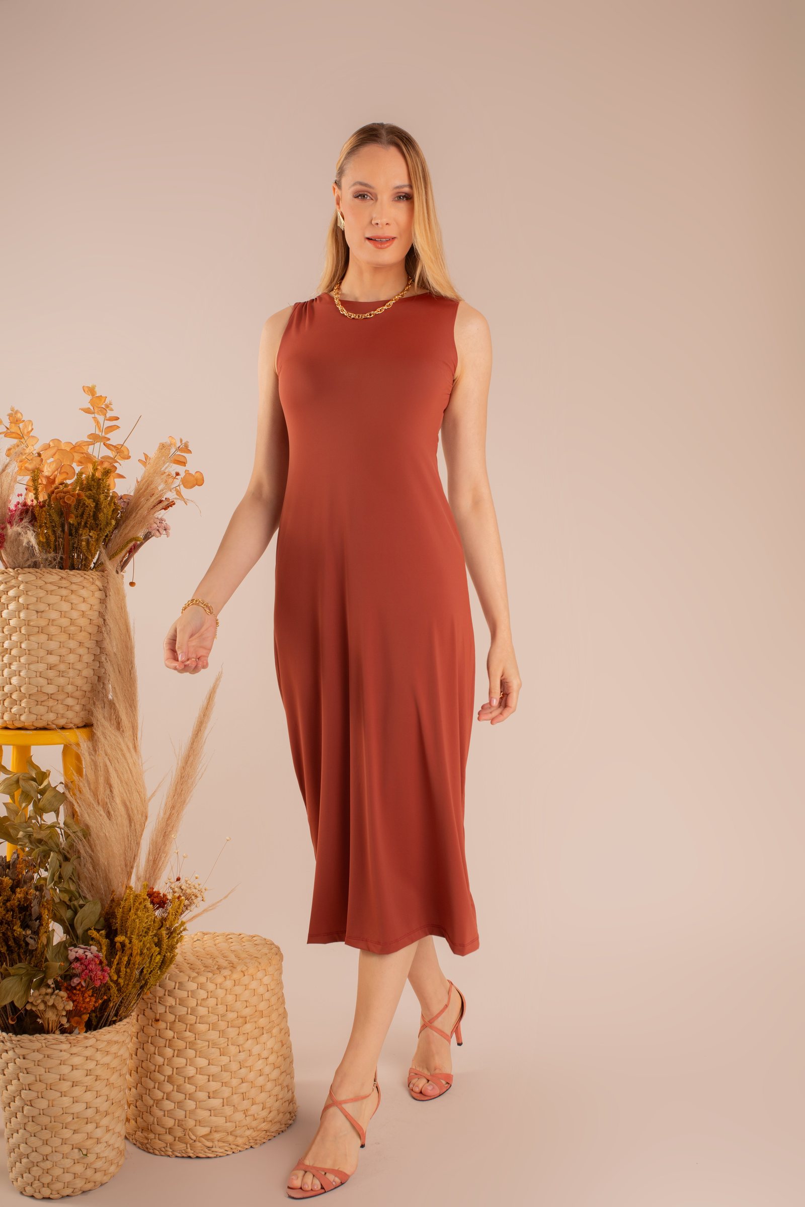 Vestido midi terracota