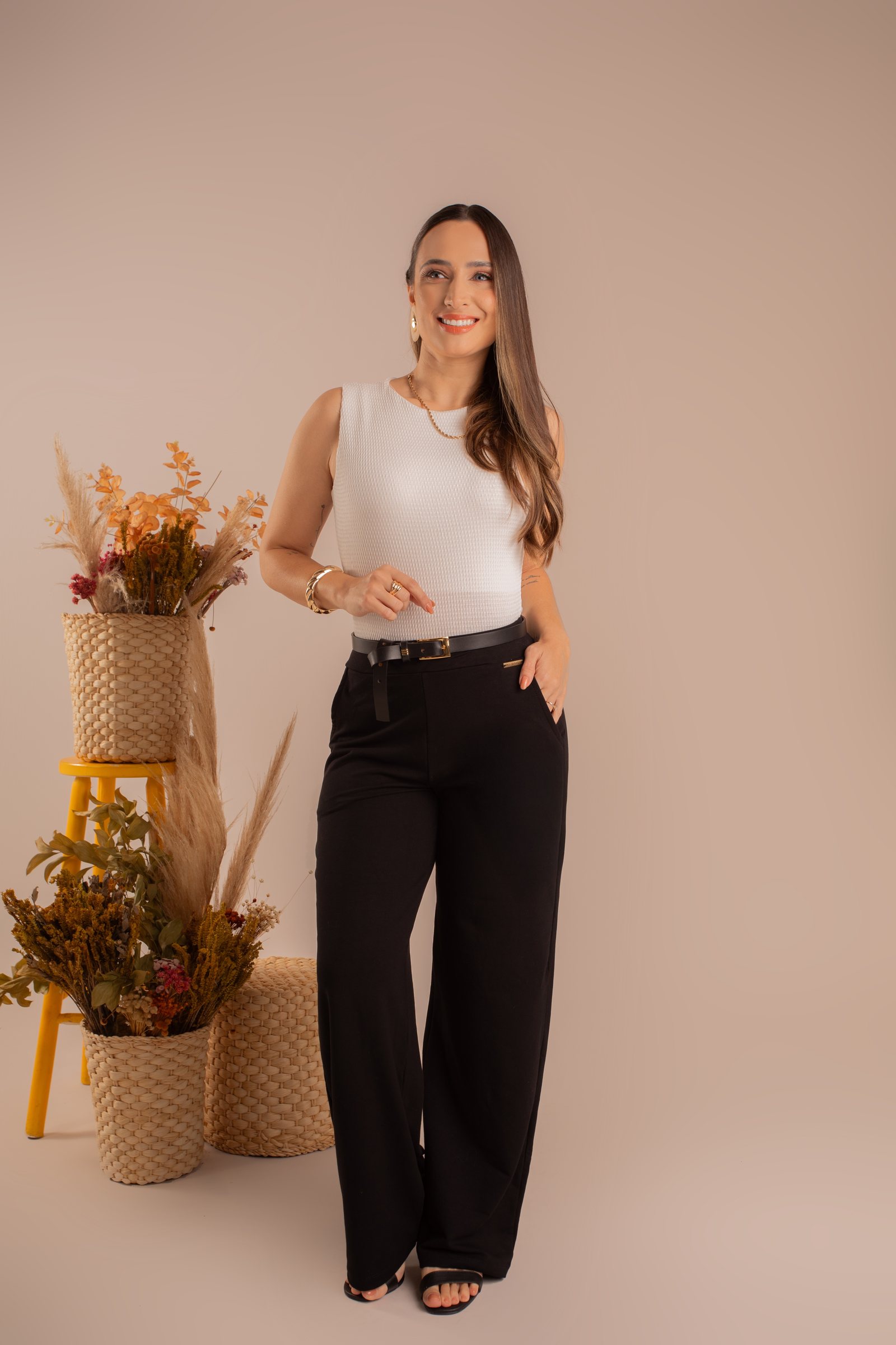 Vestido marrom midi com fenda